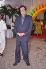 Manoj Kumar at Esha Deol_s wedding in Iskcon Temple on 29th June 2012 (75).JPG